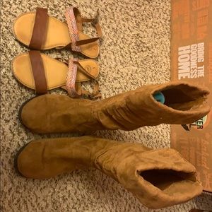 Girls Multicolored sandals and brown boots